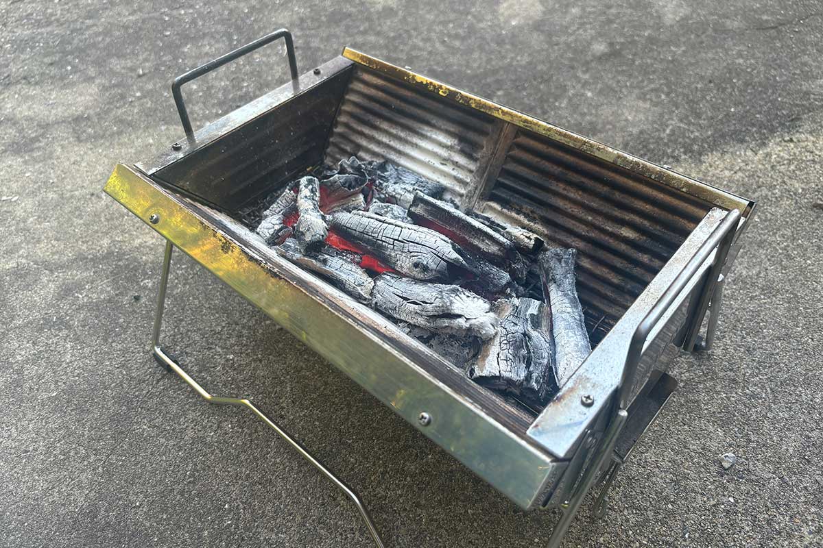 炭は少なめでもながーく燃える