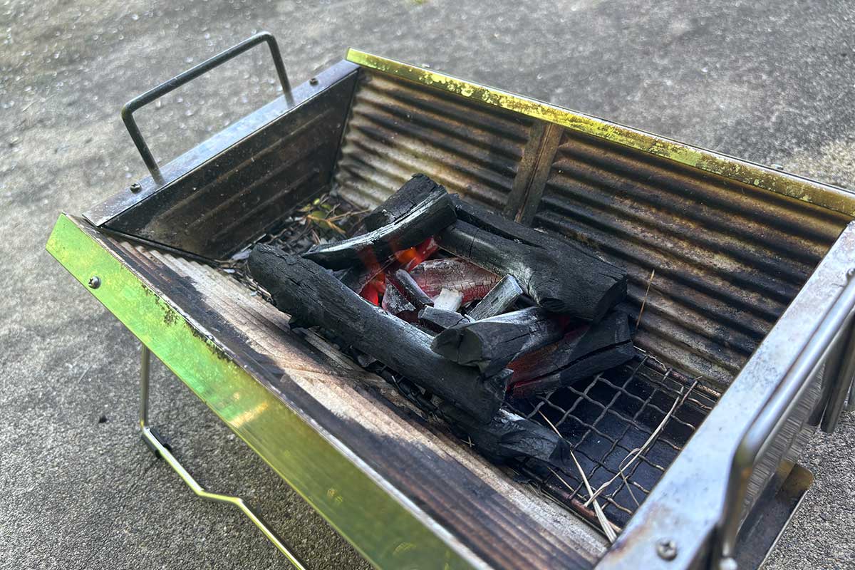 炭は少なめでもながーく燃える